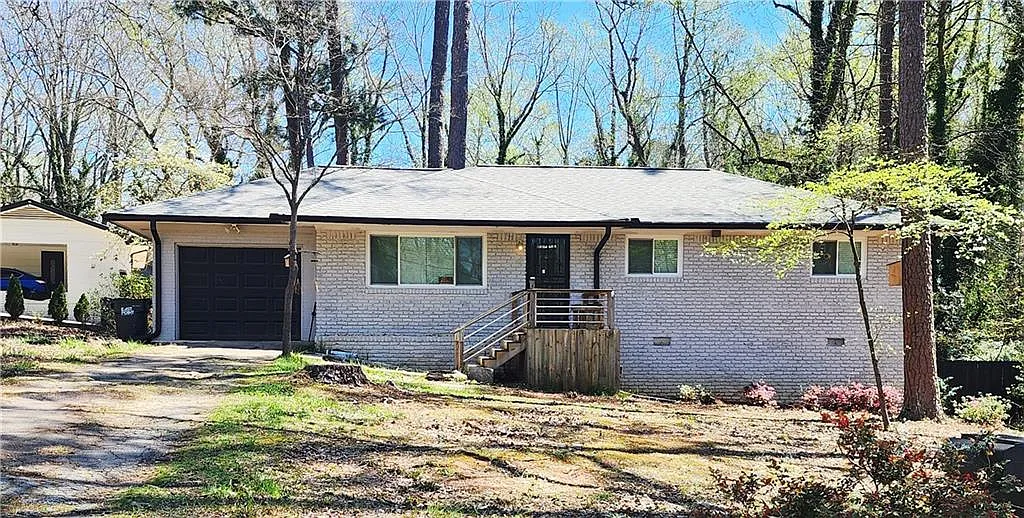 Building Photo - 3158 Cloverhurst Dr
