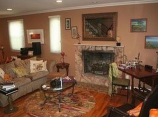 530 Beverly Rd, Teaneck, NJ 07666