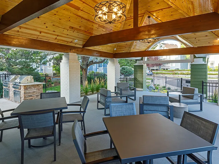 The BBQ lounge