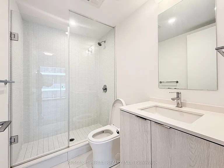 1 Jarvis St #816 — Photo 14
