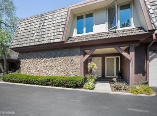 1521 Winnetka Rd, Glenview, IL 60025