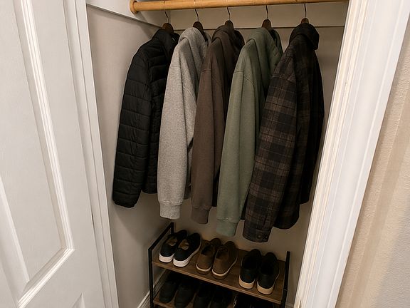 3rd image of 2201 River Rd APT 1