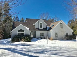 221 Melvin Heights Rd, Camden, ME 04843