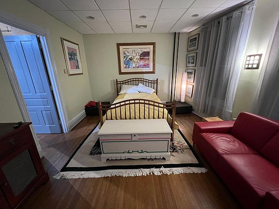 Front bedroom
