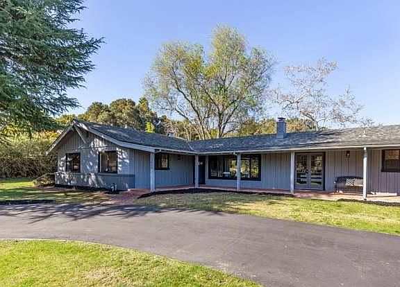 Front View - lots of parking place for guests