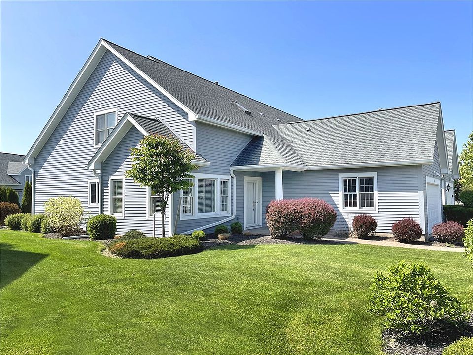 1st image of 125 Carousel Ln