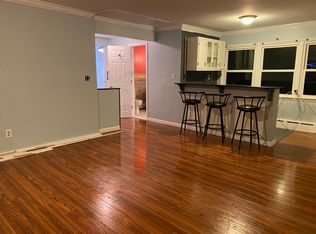 20 7th St APT 1, Pelham, NY 10803