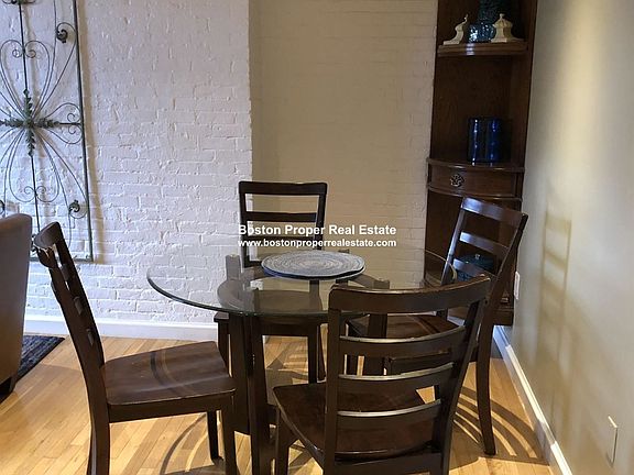113 Beacon St. #6 Rear Boston - Back Bay Unit Photo 6
