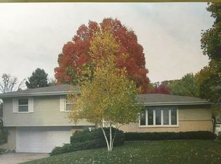 1588 Thomas St, Hazel Green, WI 53811