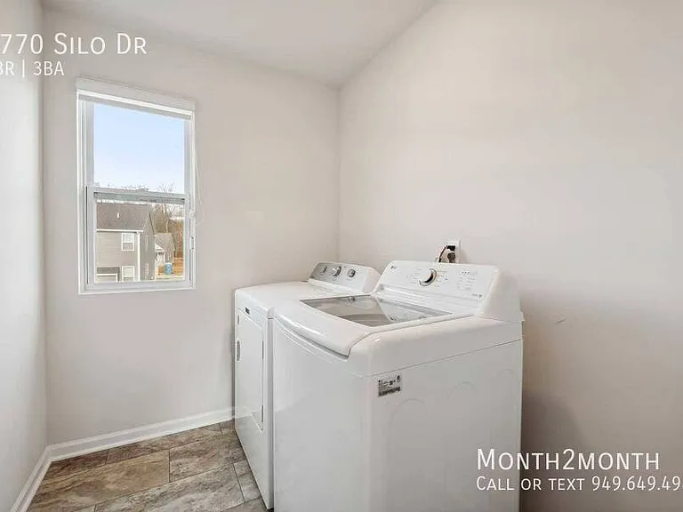 2770 Silo Dr — Photo 25
