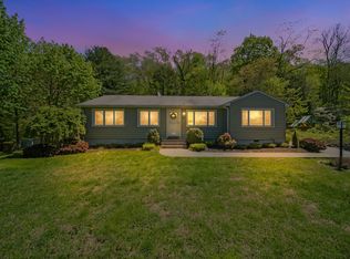 63 Meadow Ln, Katonah, NY 10536