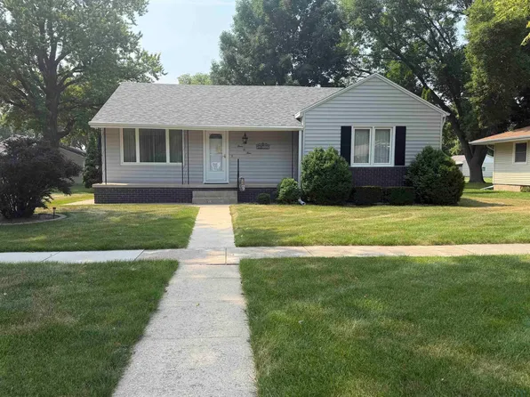 304 6th St, Sergeant Bluff, IA 51054