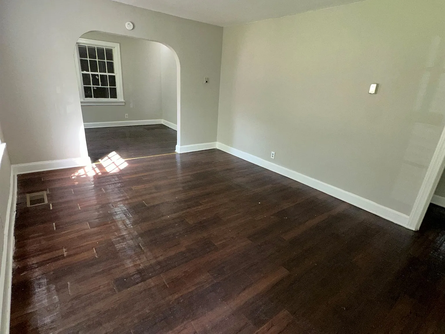 1983 Lavergne Court - 1 — Photo 2