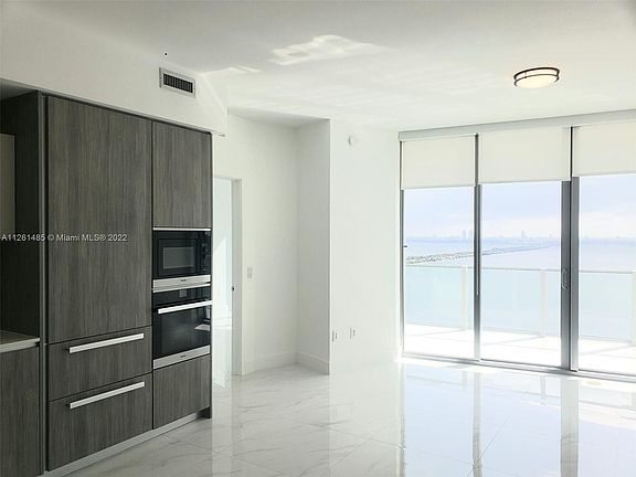 5th image of 2900 NE 7th Ave Unit 2703