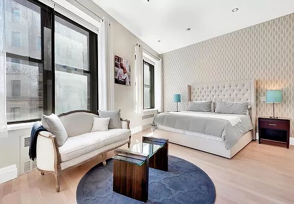 4th image of 60 E 13th St APT 3