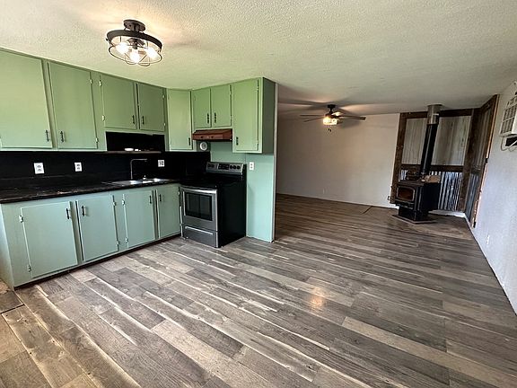 2nd image of 28883 175th St