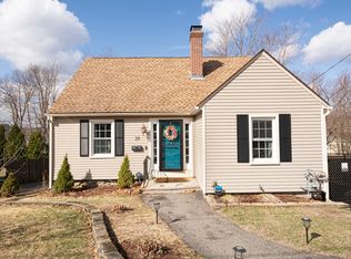 28 Button St, Worcester, MA 01606