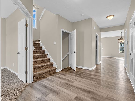 4th image of 2239 Summer Shore Dr