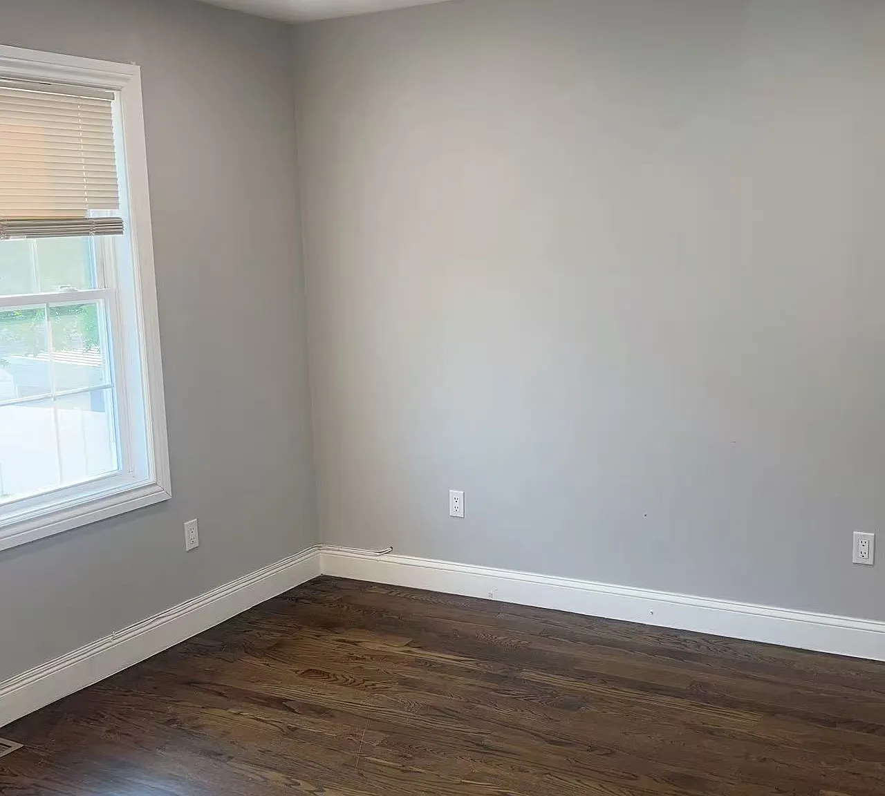 5 bed, 2000 sqft, $4,850 — Photo 3