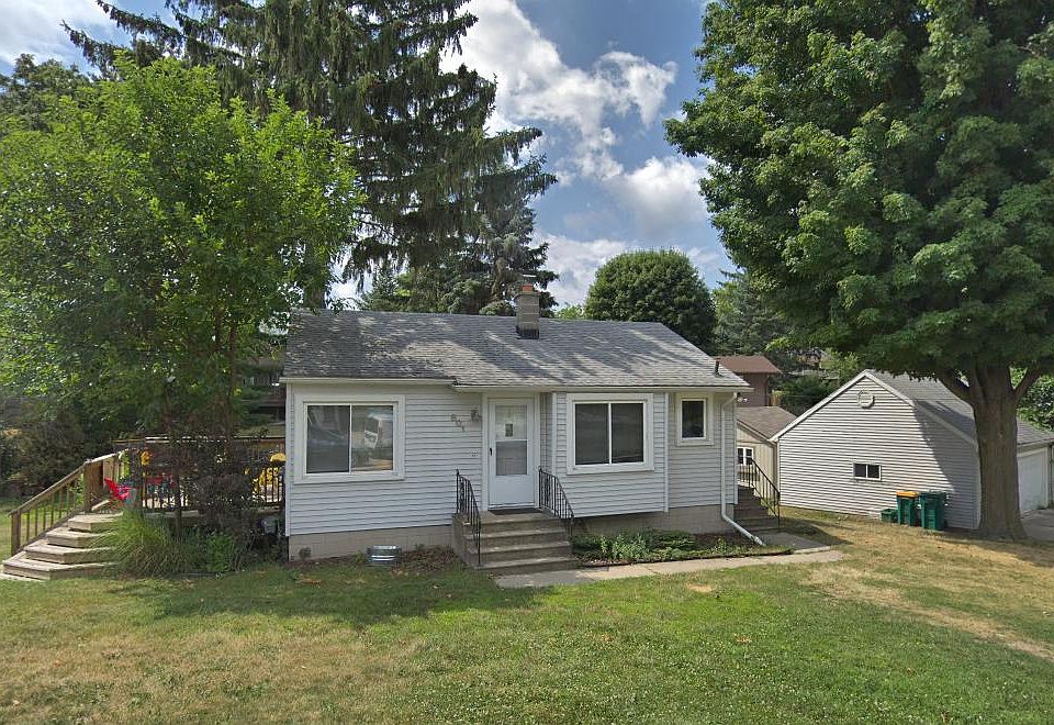 1st image of 801 Otter Ave