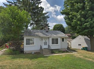 801 Otter Ave, Waterford, MI 48328
