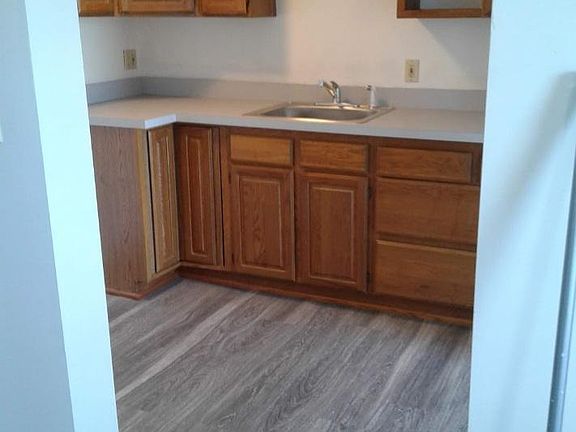 4th image of 8597 S Main St #8