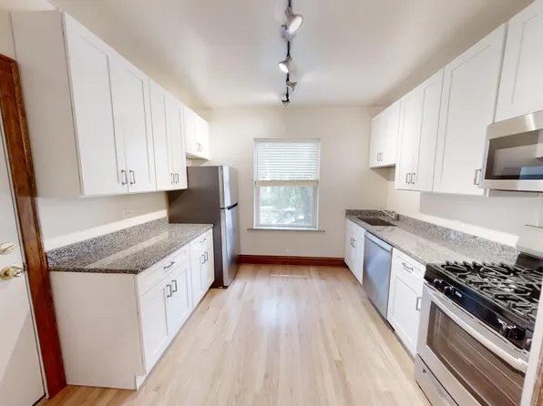 4903 N Whipple St APT 2W, Chicago, IL 60625