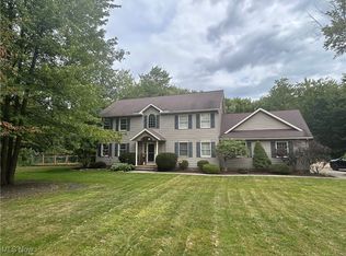 11440 Woodiebrook Rd, Chardon, OH 44024