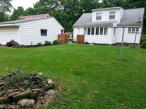 3rd image of 41877 Emerson Ct