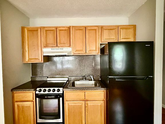 2nd image of 239 Fitch St #2C