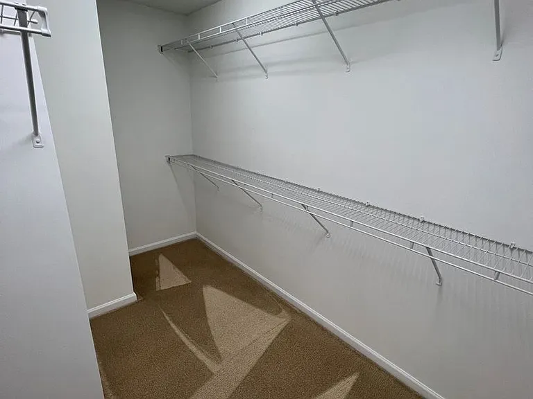 6893 Fenwick Dr — Photo 17