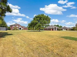 4613 Southcreek Rd, Moore, OK 73165