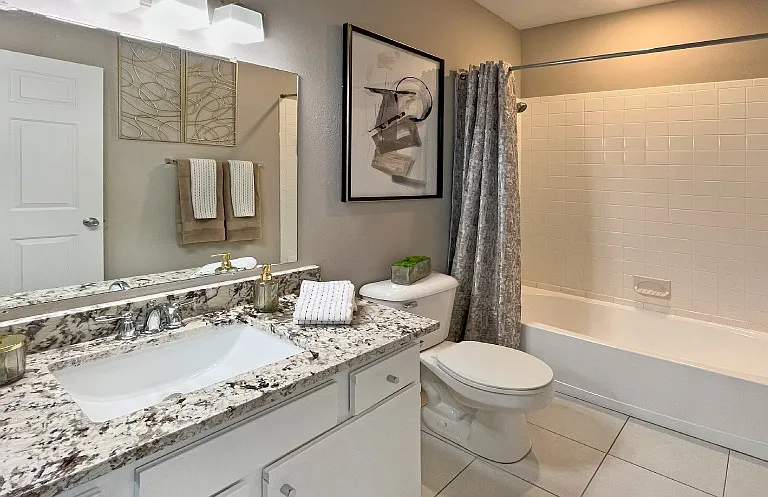 Breckenridge Apartments — Photo 15