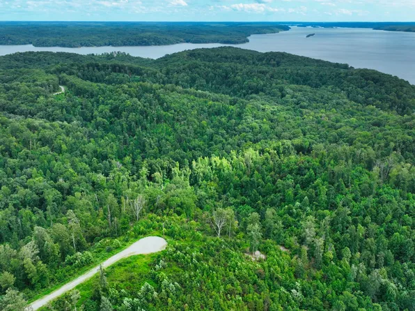 58 Ridge Top Rd, Stewart, TN 37175