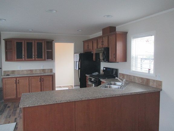 4th image of 50299 Benjamin Ct