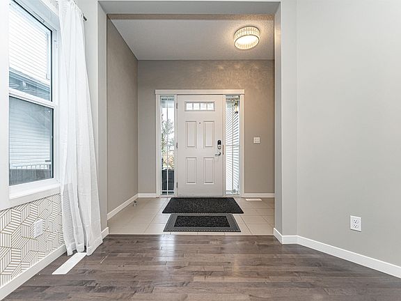 4th image of 17523 56th St NW