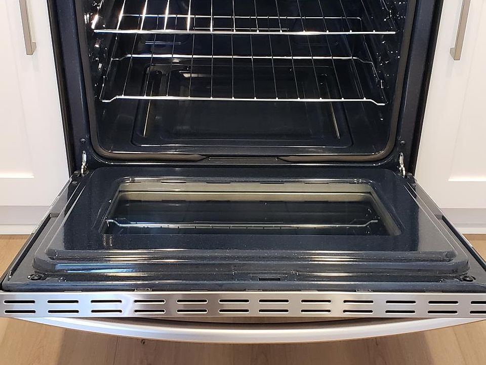 Samsung Stove and above the range 
is the Microwave