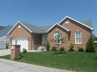 108 Kings Gate Dr, Milton, WV 25541