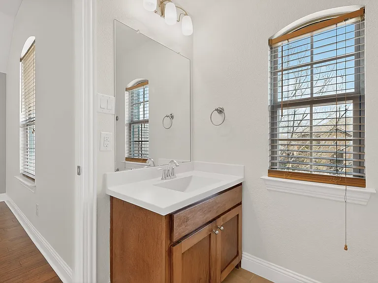 6819 Saint Francis Ct — Photo 31