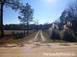 11 Beaver Trl, Hawkinsville, GA 31036