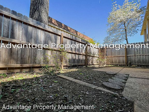 5th image of 6594 Poplar Woods Cir S APT 3