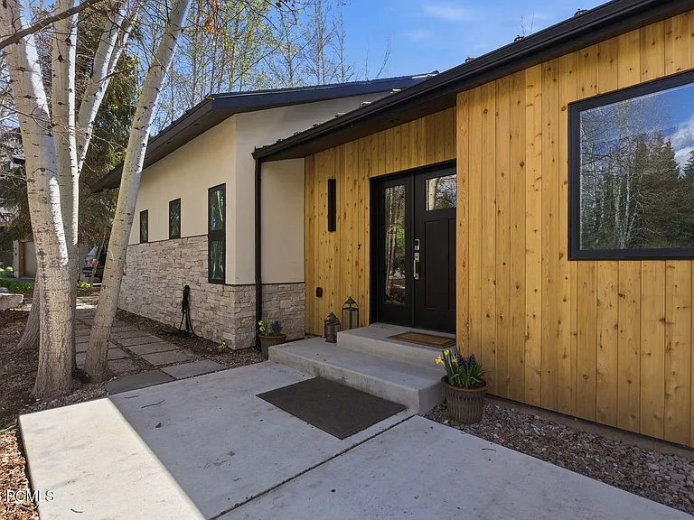 1503 Willow Loop — Photo 53