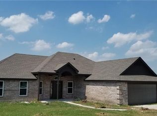 135 Calhoun Ct, Haslet, TX 76052