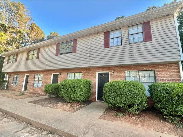 3743 Oakwood Hills Dr, Oakwood, GA 30566