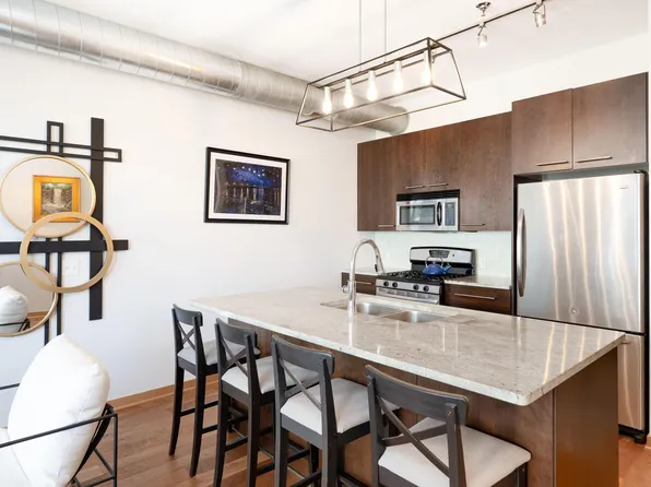 1211 Lagoon Ave Unit 305, Minneapolis, MN 55408