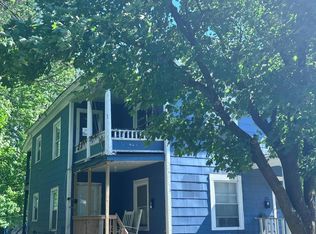 32 Montcalm St, Glens Falls, NY 12801