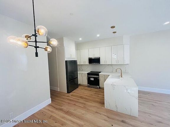 4th image of 291 18th St #1