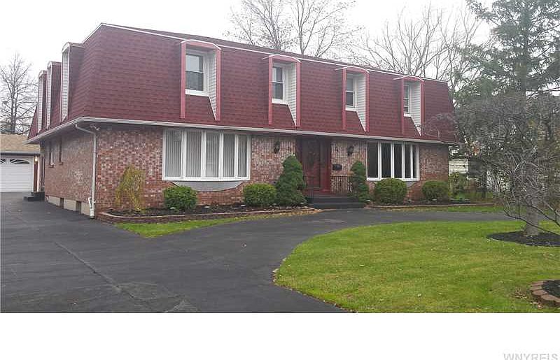 1st image of 70 Denrose Dr