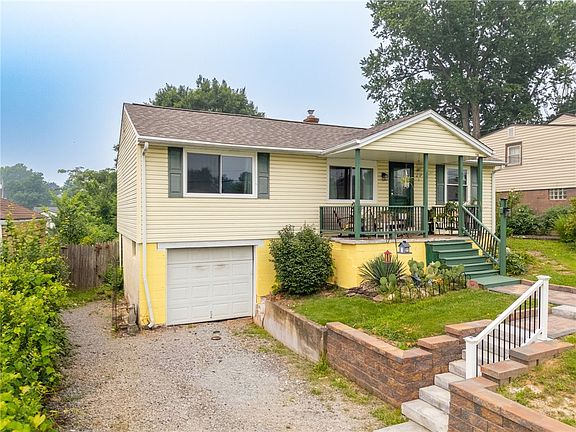 2nd image of 2138 Leo St