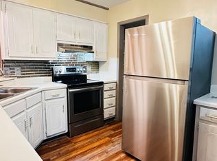 487 E Plum St, Columbus, MS 39702